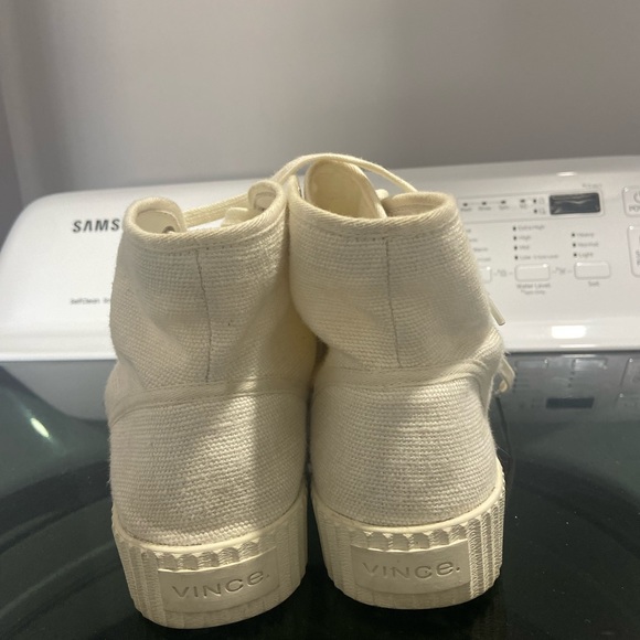 VINCE - Cream canvas high top sneakers w/ duster- SZ 8 - Picture 5 of 13